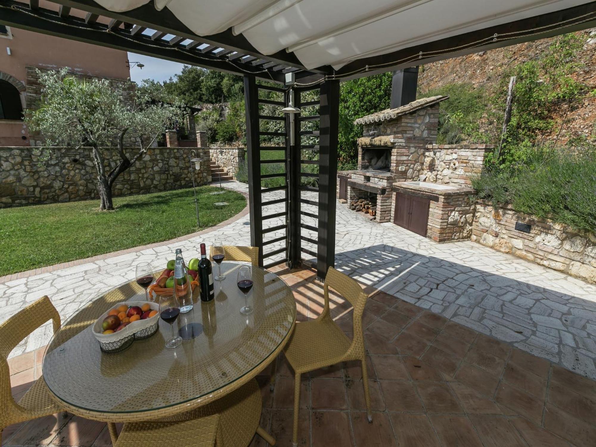 Elegant Apartment Only 1 Hour From Rome Narni Exterior foto