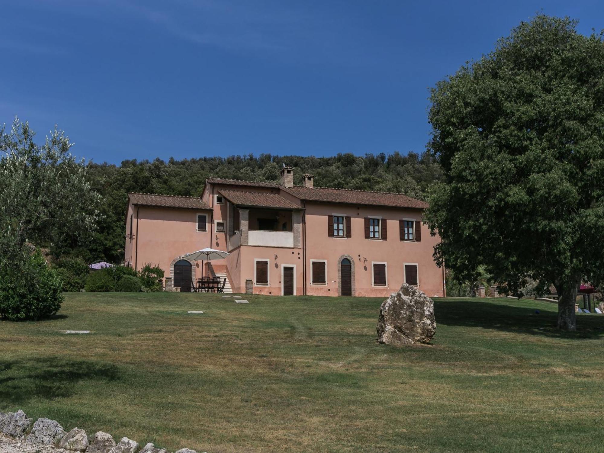 Elegant Apartment Only 1 Hour From Rome Narni Exterior foto